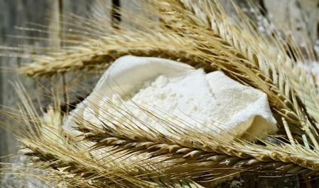 面粉是高筋面粉吗，全麦预拌粉是什么东西